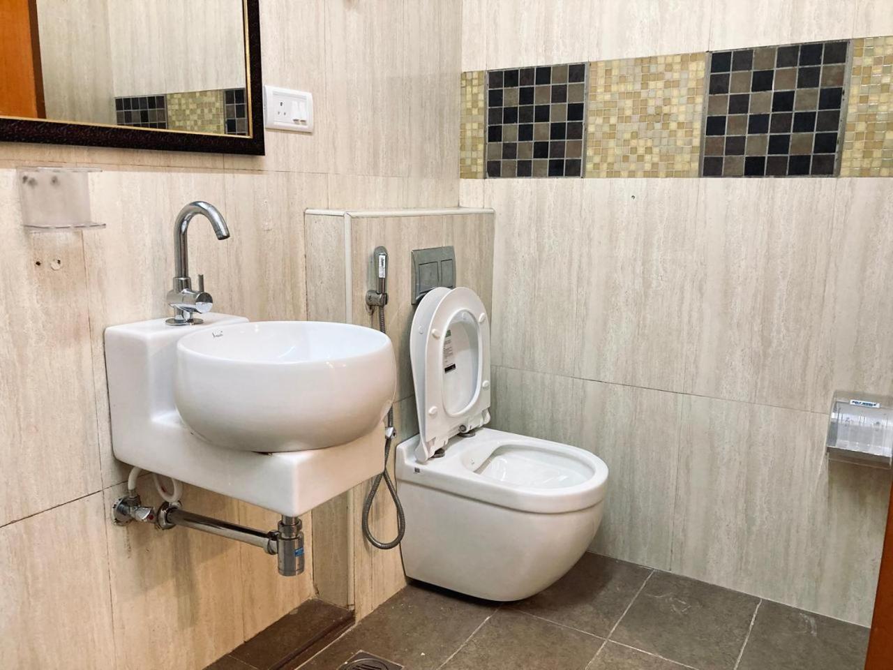 Good Egmore Apartment
